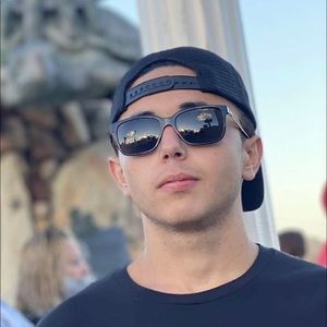 Meet your Posher, Drake